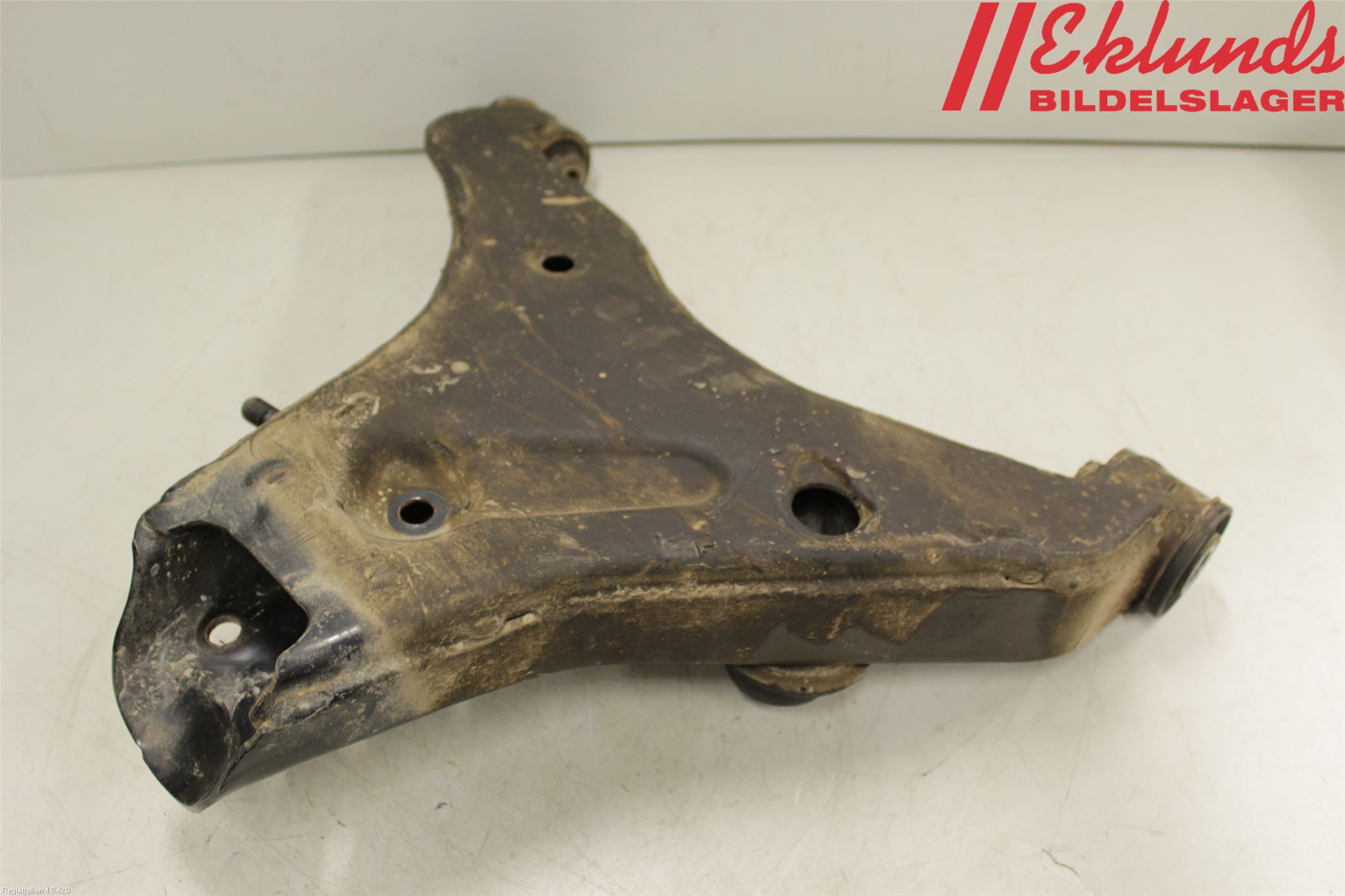 Mitsubishi L200 16-23 Bärarm Fram Undre Hö