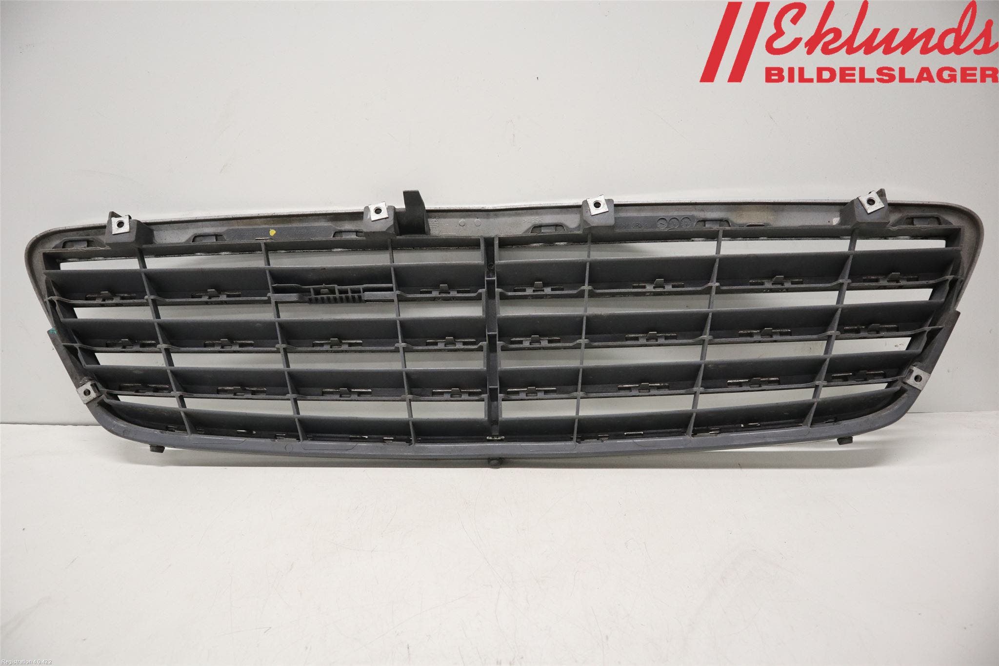 Mercedes-Benz MB C (203) 00-07 Grill Komp