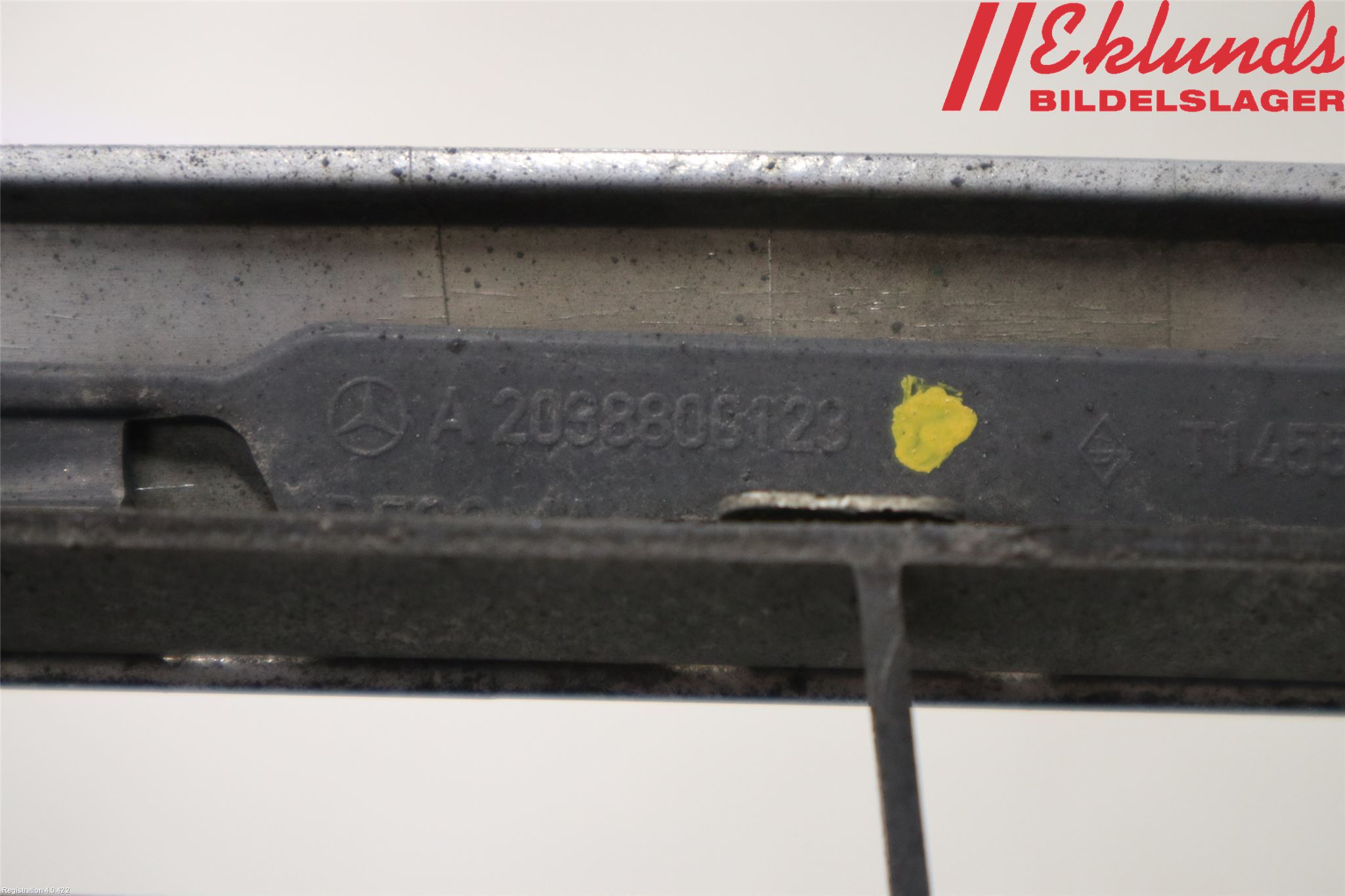 Mercedes-Benz MB C (203) 00-07 Grill Komp