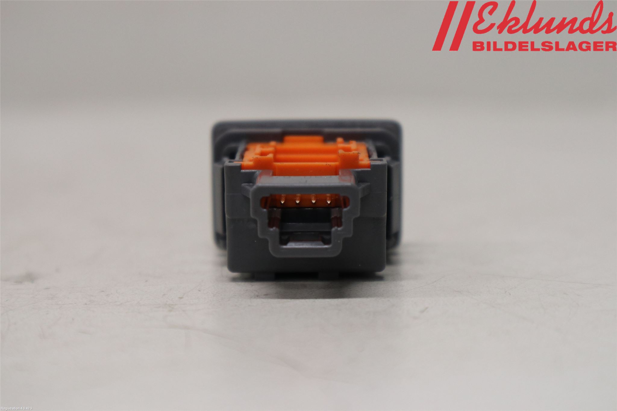 Lexus IS 250/350 14-20 Strömställare Baklucka