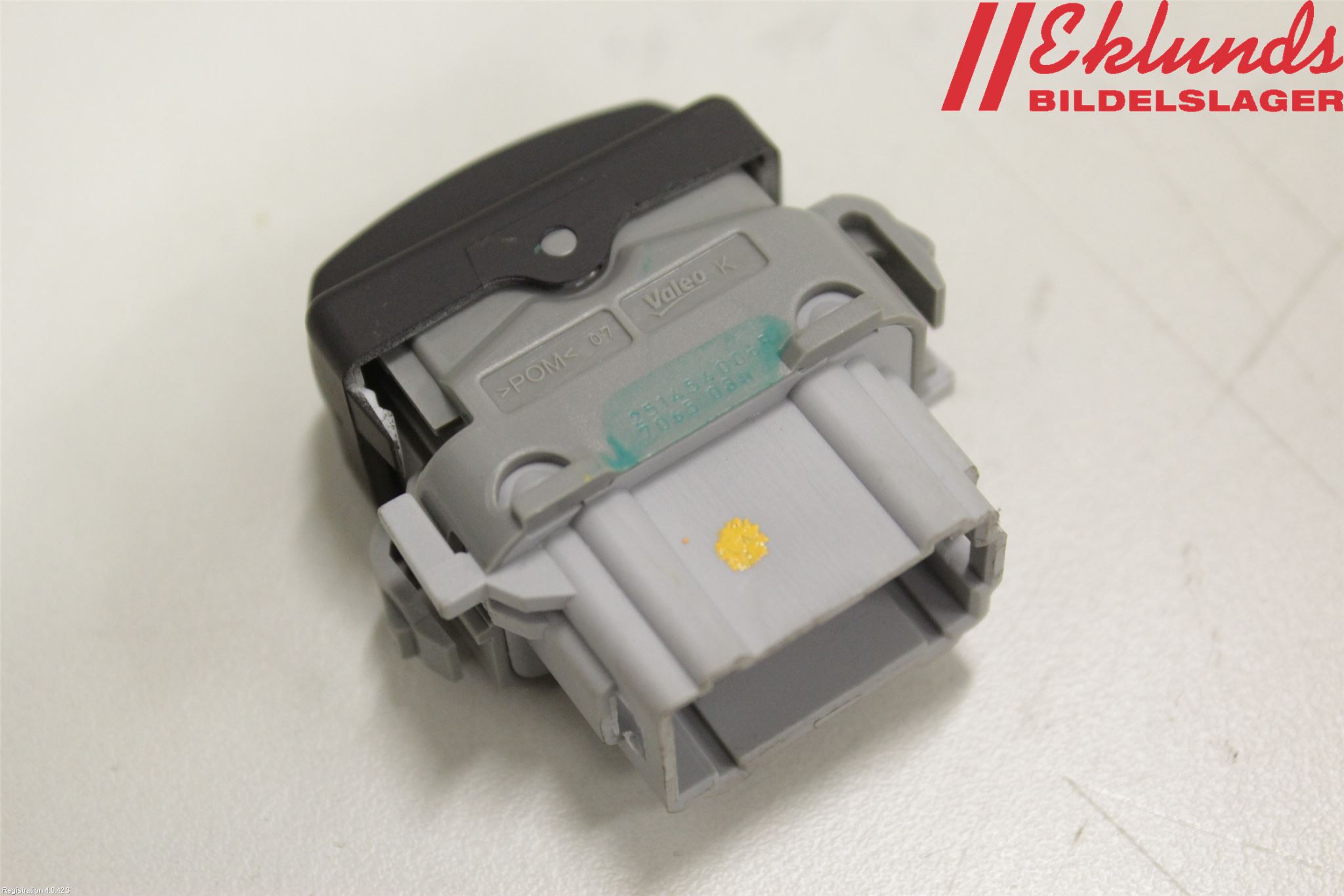 Renault KANGOO II 15-21 Strömställare Övrigt