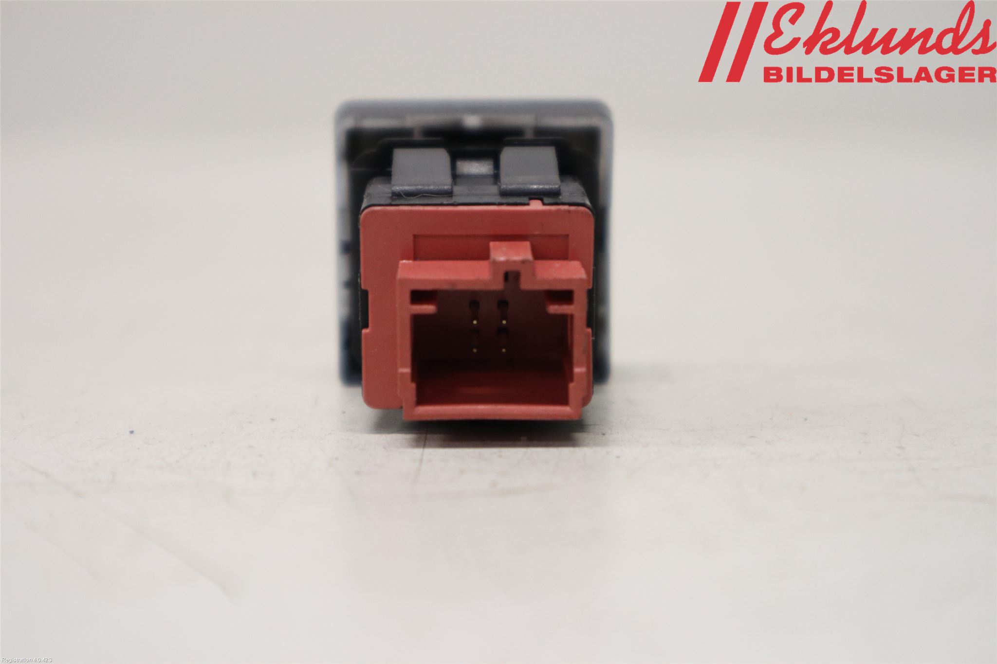 Peugeot PARTNER 16-18 Strömställare Antisladd