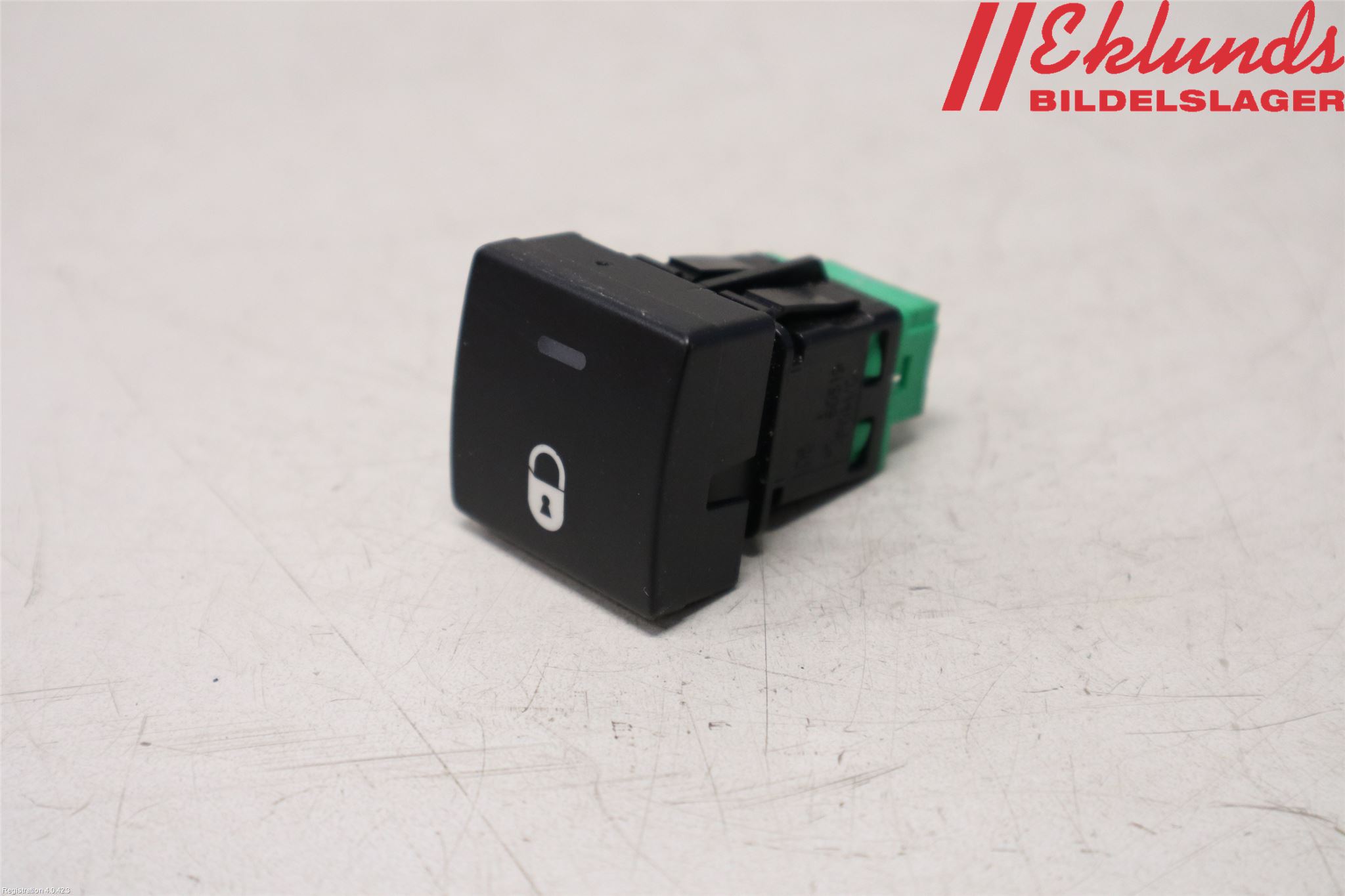 Peugeot PARTNER 16-18 Strömställare Centrallås