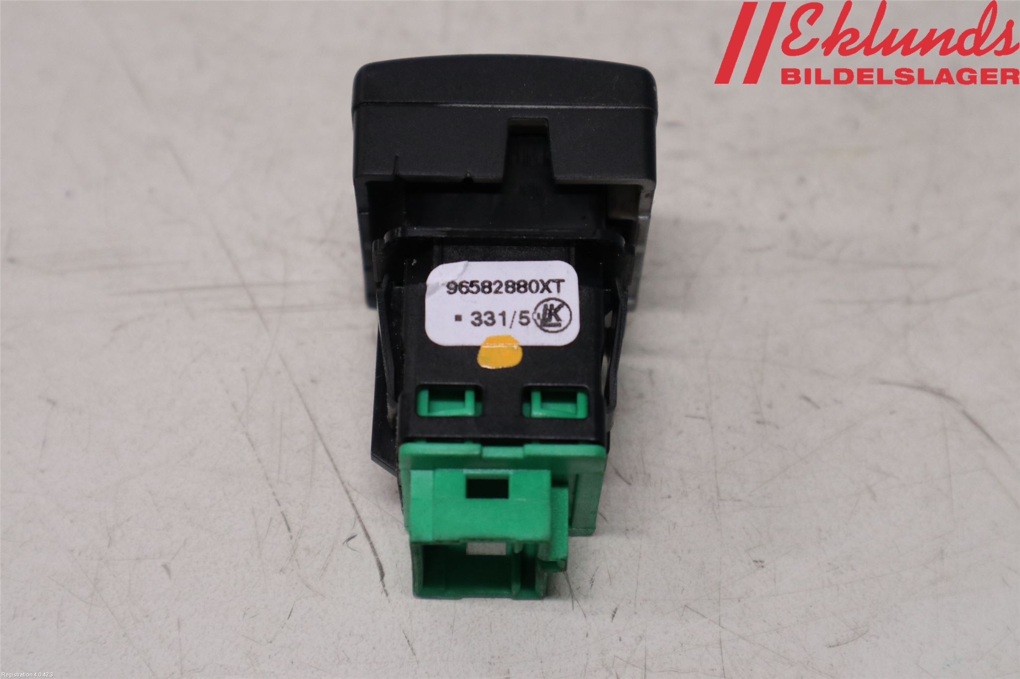 Peugeot PARTNER 16-18 Strömställare Centrallås