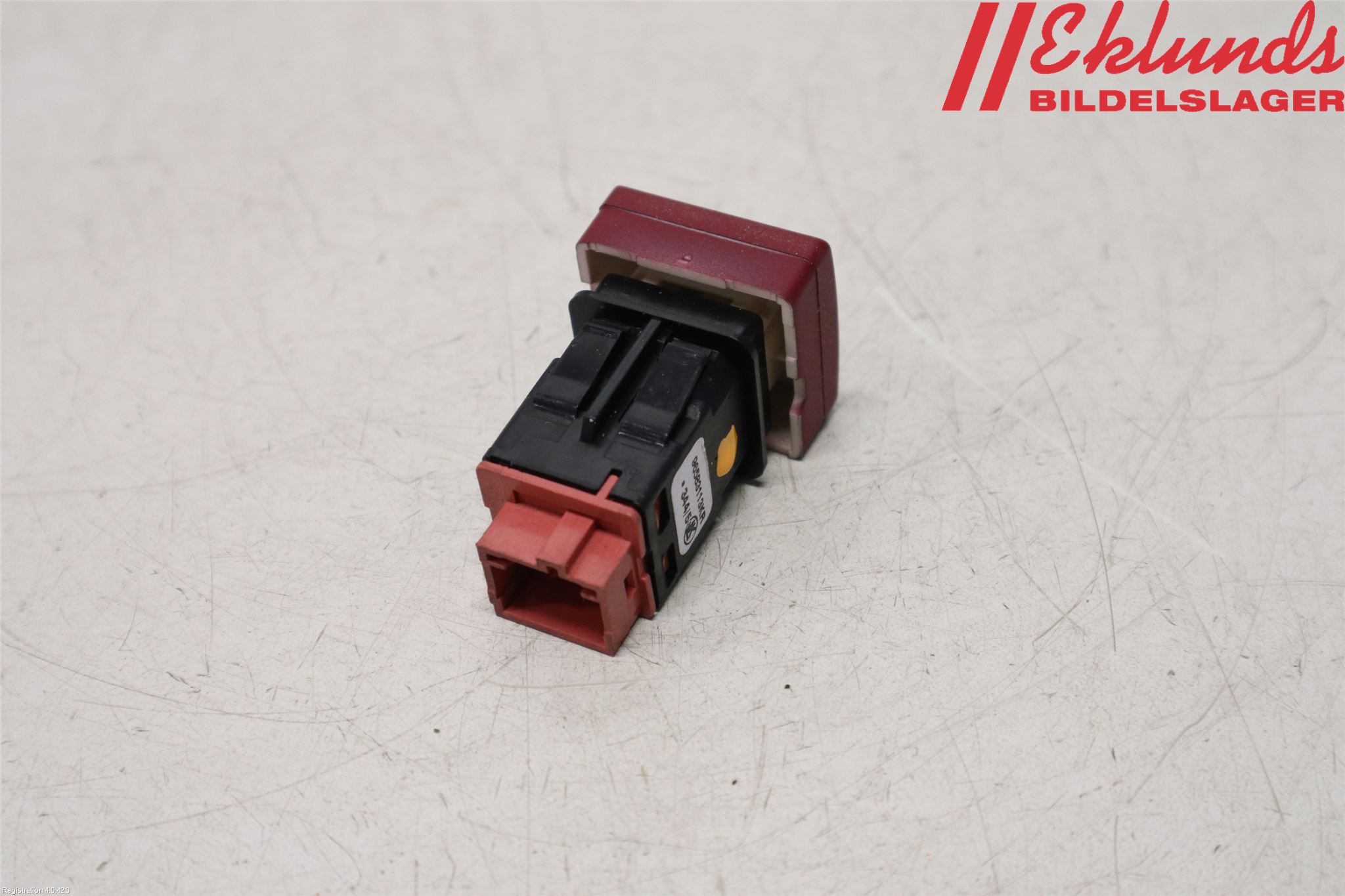 Peugeot PARTNER 16-18 Strömställare Varnings