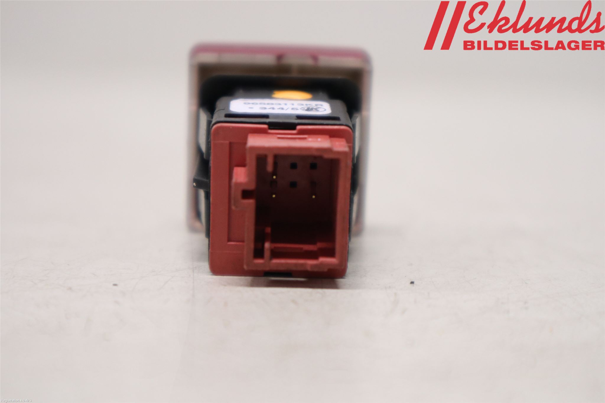 Peugeot PARTNER 16-18 Strömställare Varnings