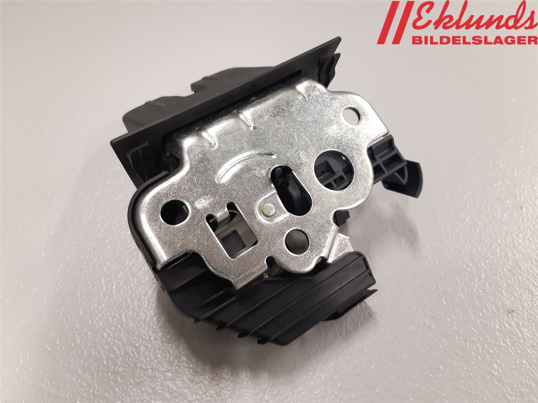 Audi A6/S6 4G 11-18 Centrallåsmot Baklucka