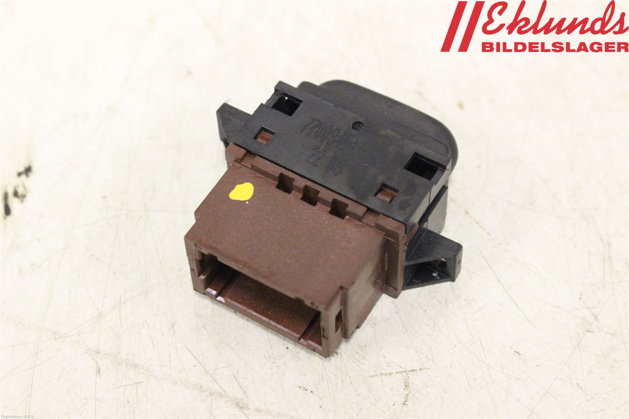 Nissan KUBISTAR Strömställare Centrallås