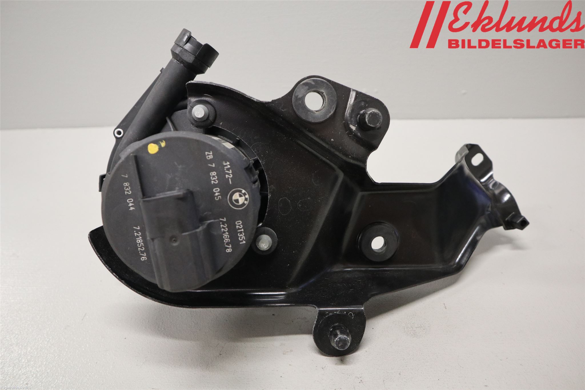 BMW 3 E46      98-05 Luftpump-Avgasrening