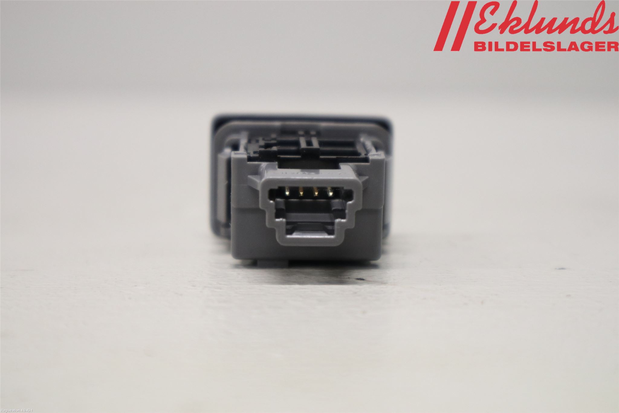 Toyota AYGO 15-21 Strömställare Övrigt