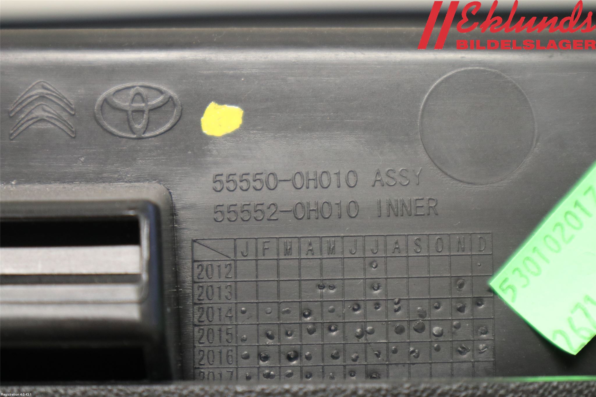Toyota AYGO 15-21 Handskfack