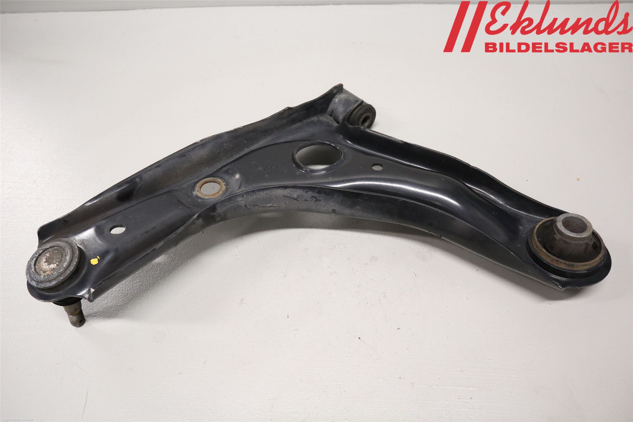 Toyota AYGO 15-21 Bärarm Fram Undre Hö