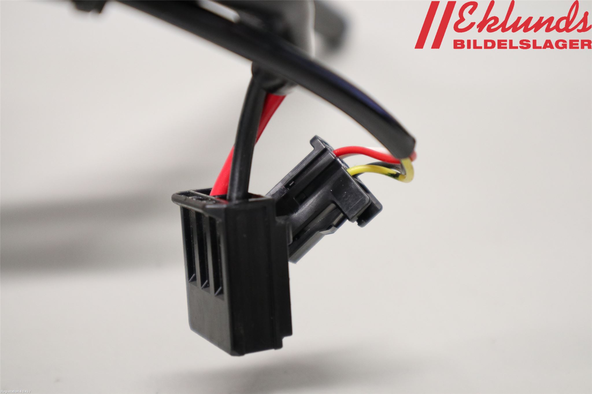 Toyota AYGO 15-21 Rattaxelagg Med Inb Servo