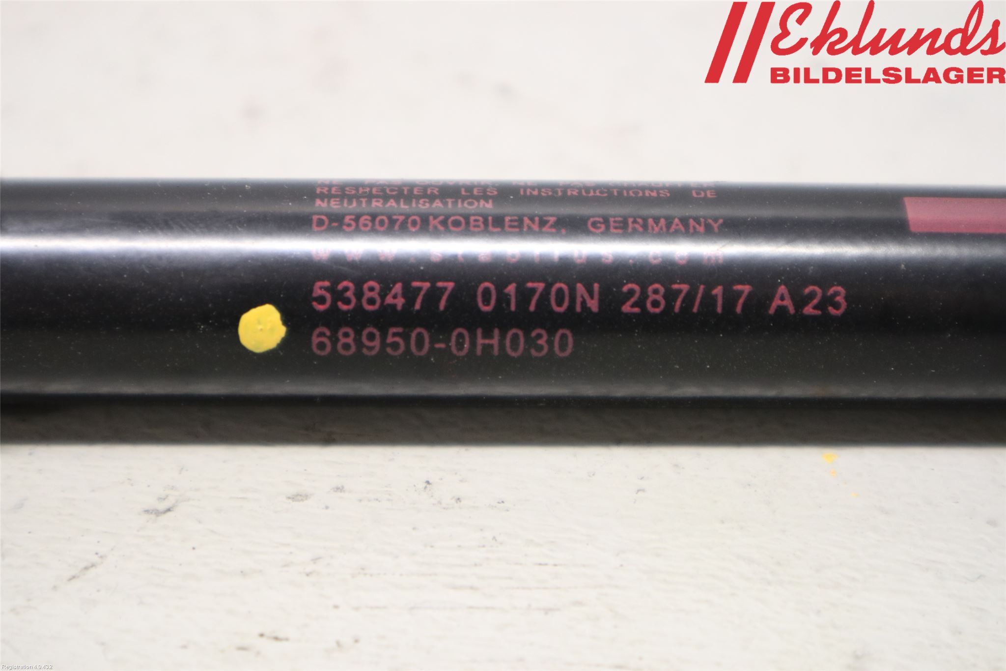 Toyota AYGO 15-21 Gasfjäder Baklucka