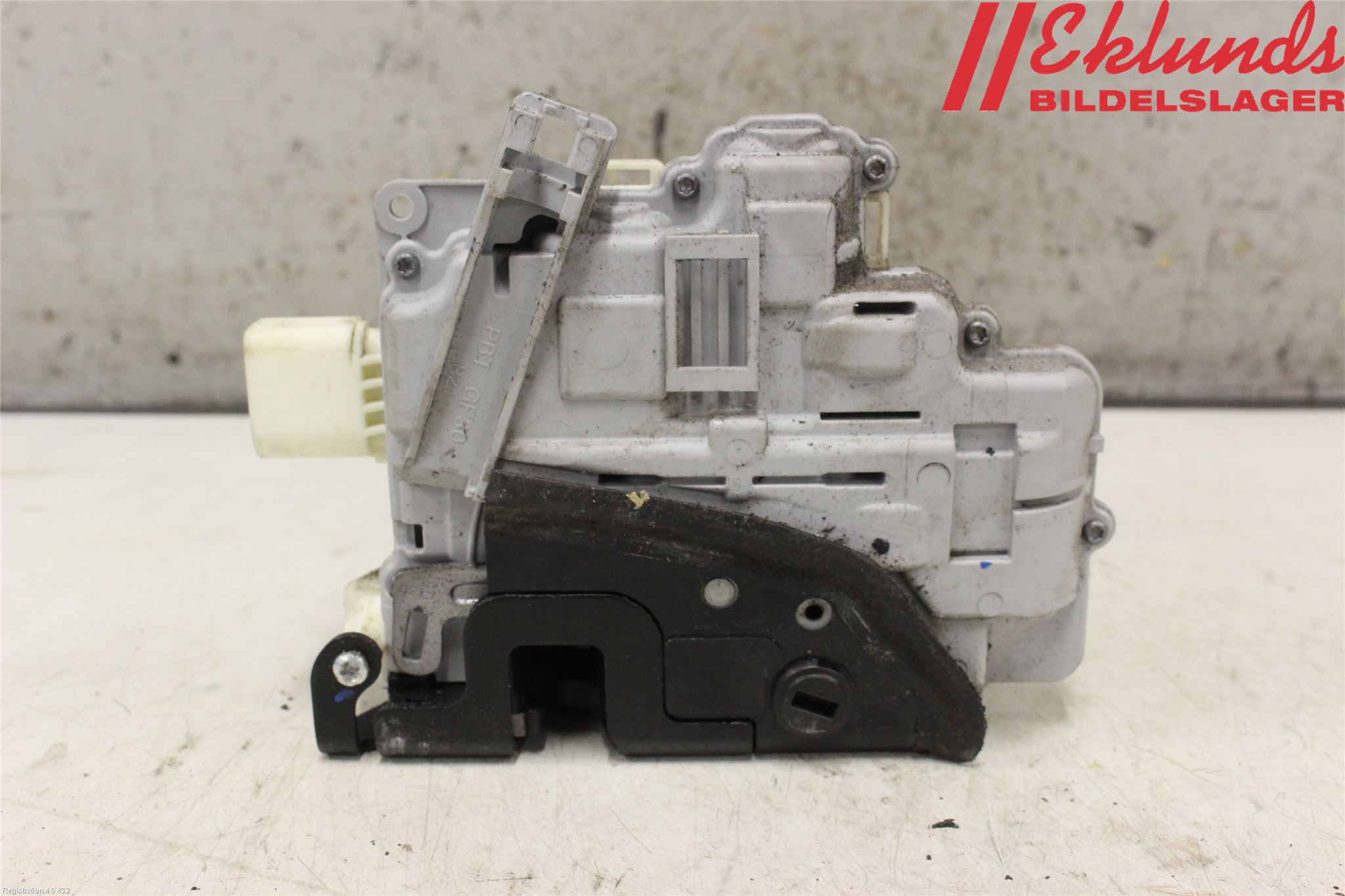 Volkswagen VW PASSAT 05-11 Låskista-Dörrlås