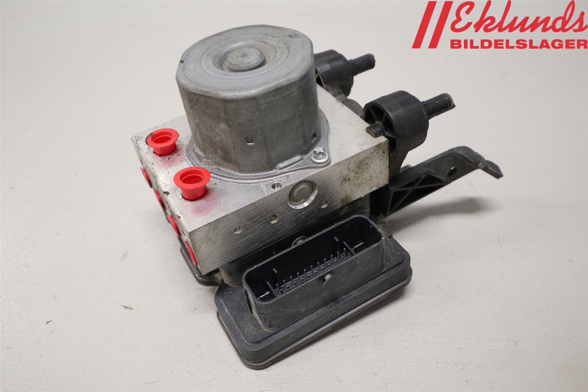 Mercedes-Benz MB E-KLASS (W212) 09-16 Abs Hydraulaggregat