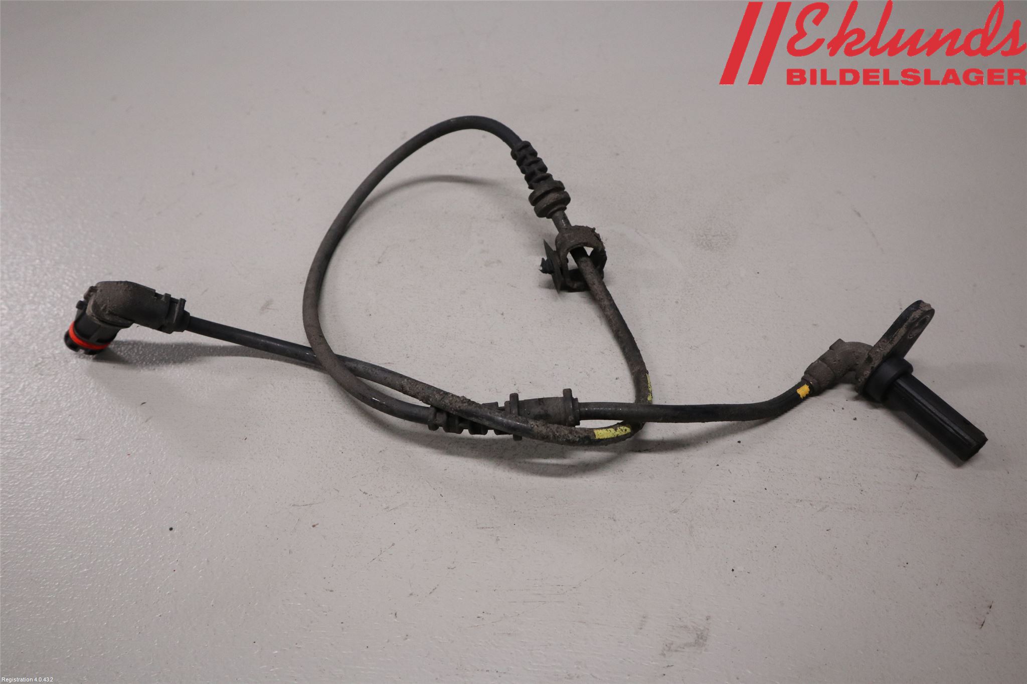 Mercedes-Benz MB E-KLASS (W212) 09-16 Abs Sensor