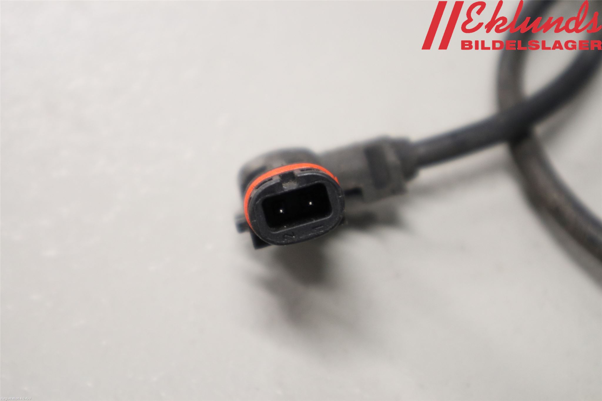 Mercedes-Benz MB E-KLASS (W212) 09-16 Abs Sensor