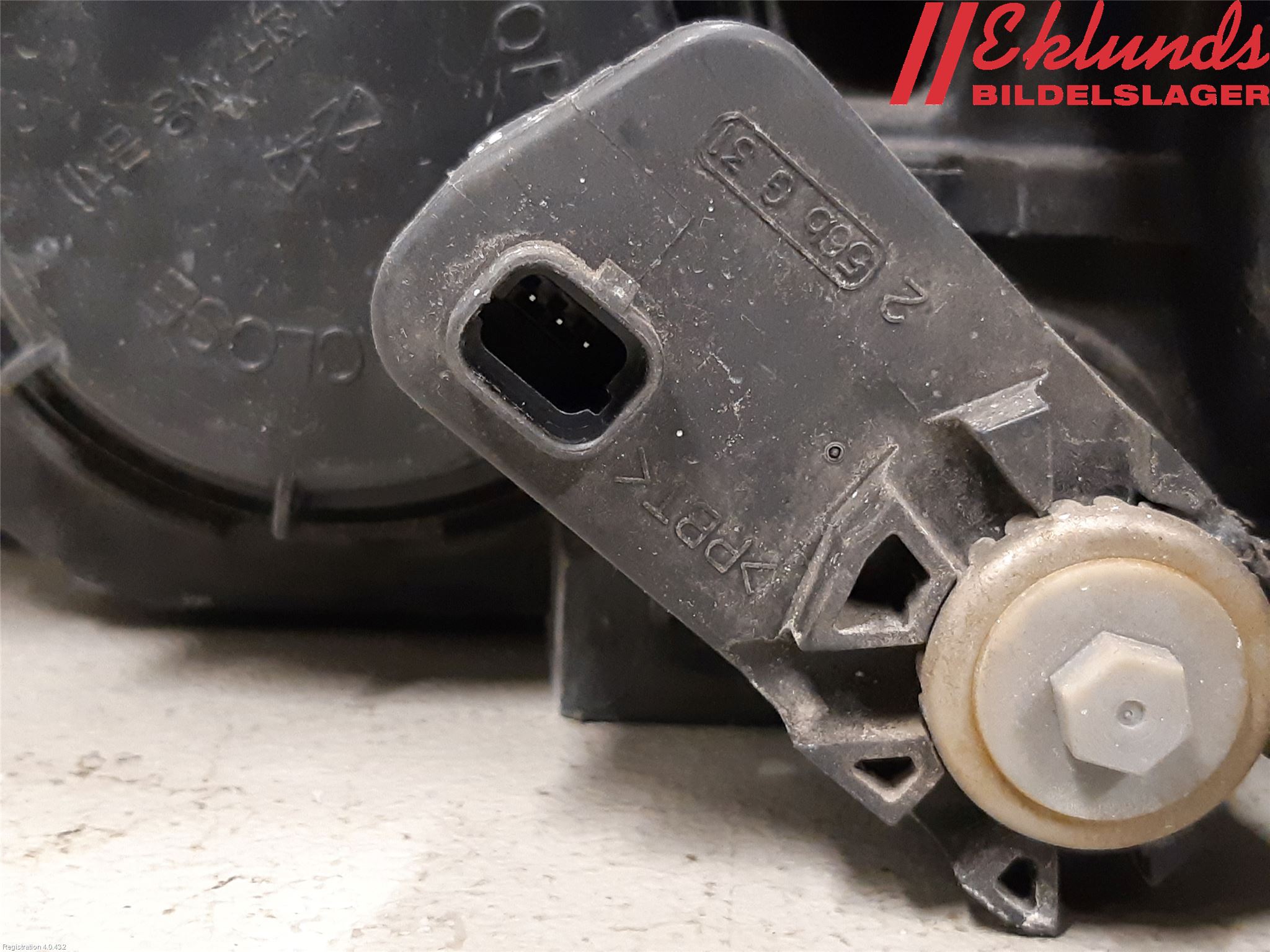 Hyundai SONATA 06-10 Strålkastare Höger