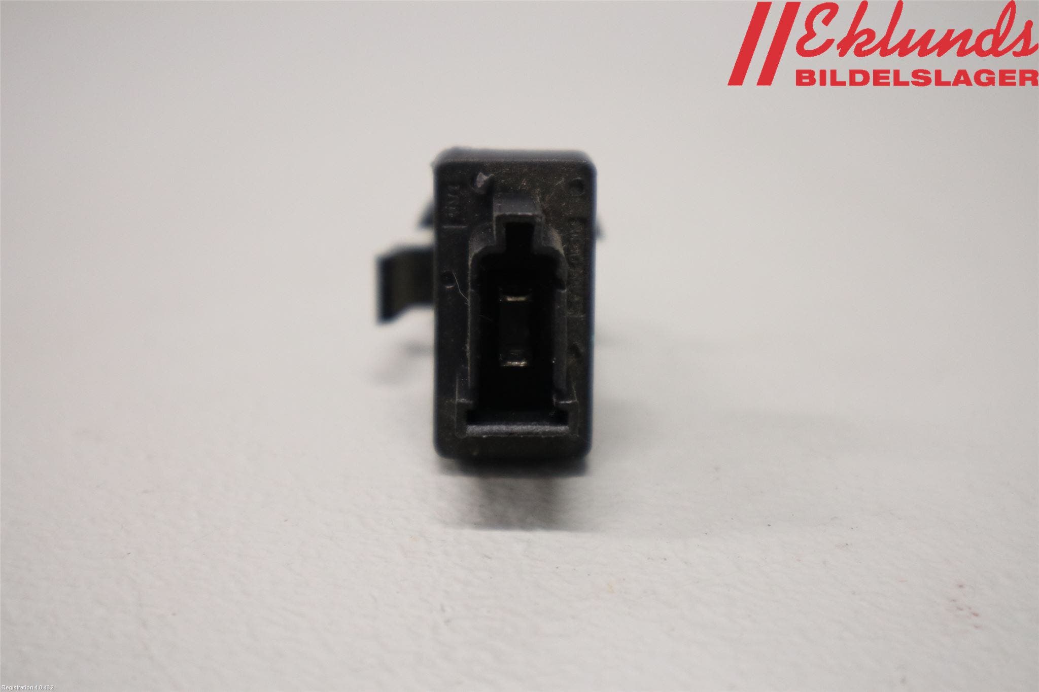 Mercedes-Benz MB SPRINTER (W906) 06-18 Givare Kopplingspedal