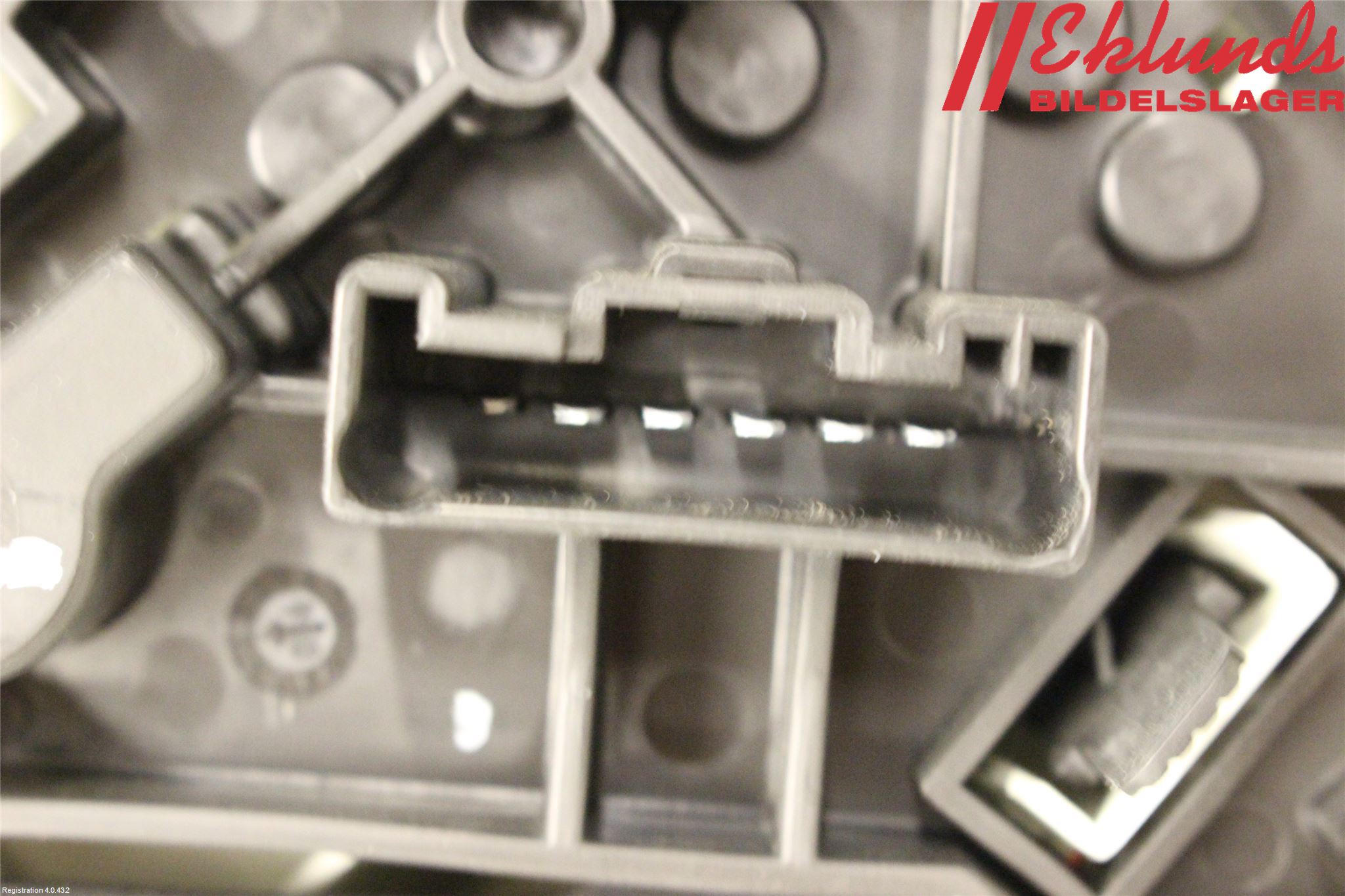 BMW 1 E87/81 5D/3D 03-11 Bakljus Vänster