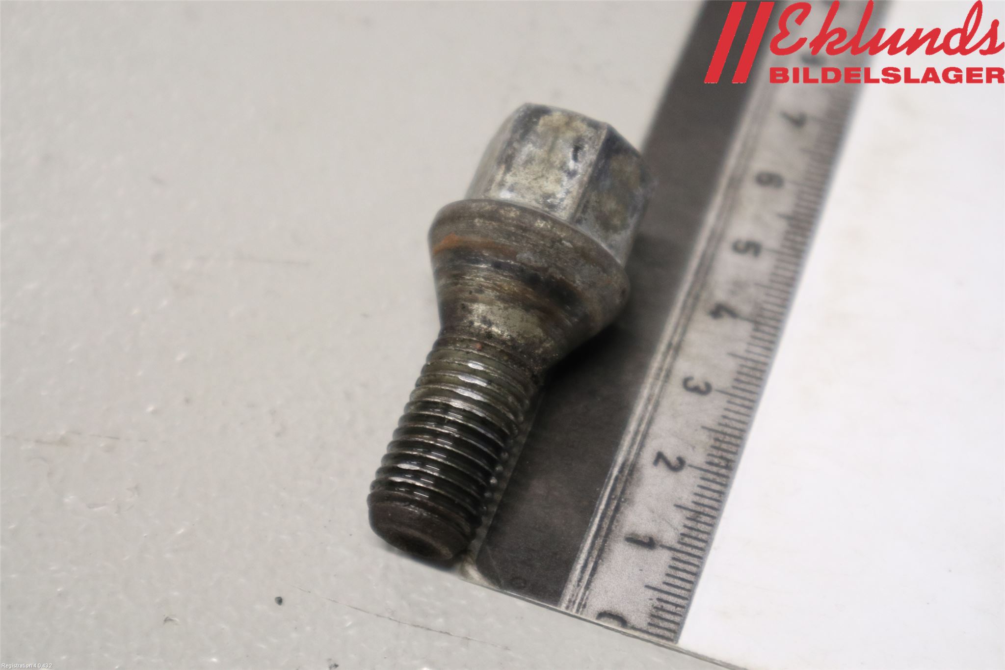 Opel MERIVA B 10-17 Hjulmutter-Bult-Sats