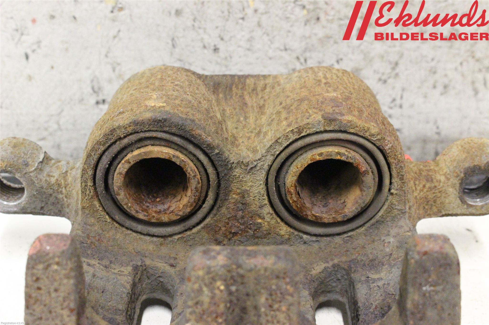 Mitsubishi OUTLANDER 07-12 Bromsok Fram Vänster