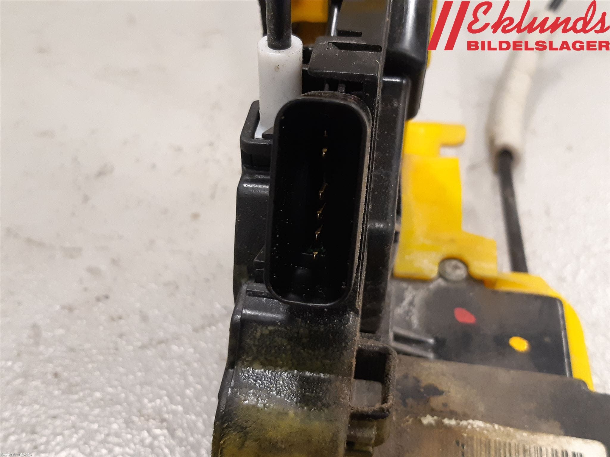 Kia CEED 12-18 Låskista-Dörrlås