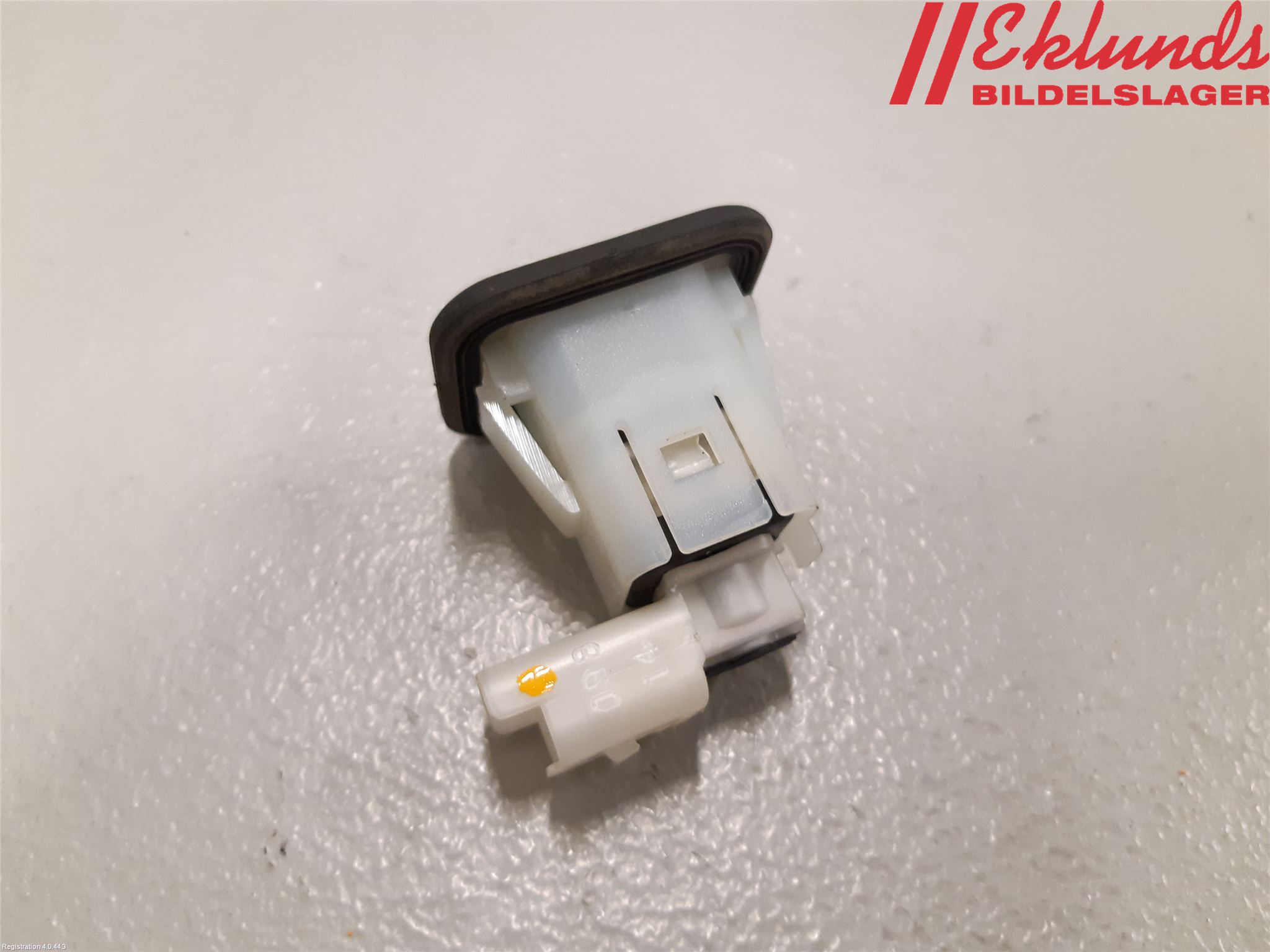 Peugeot 308 14-21 Strömställare Baklucka