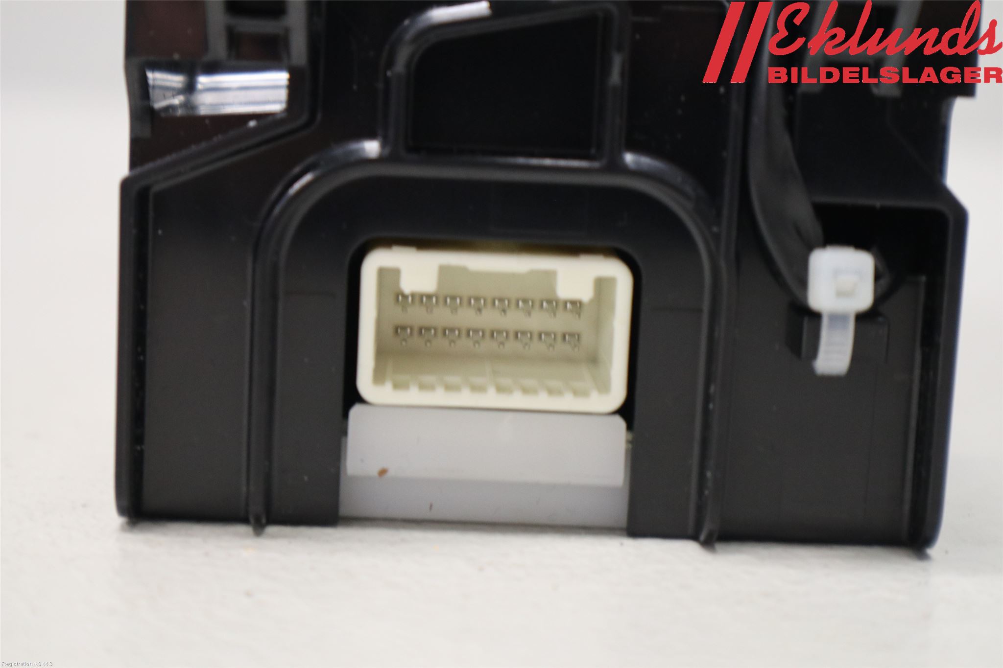 Lexus IS 250/350 14-20 Strömställare Färddator