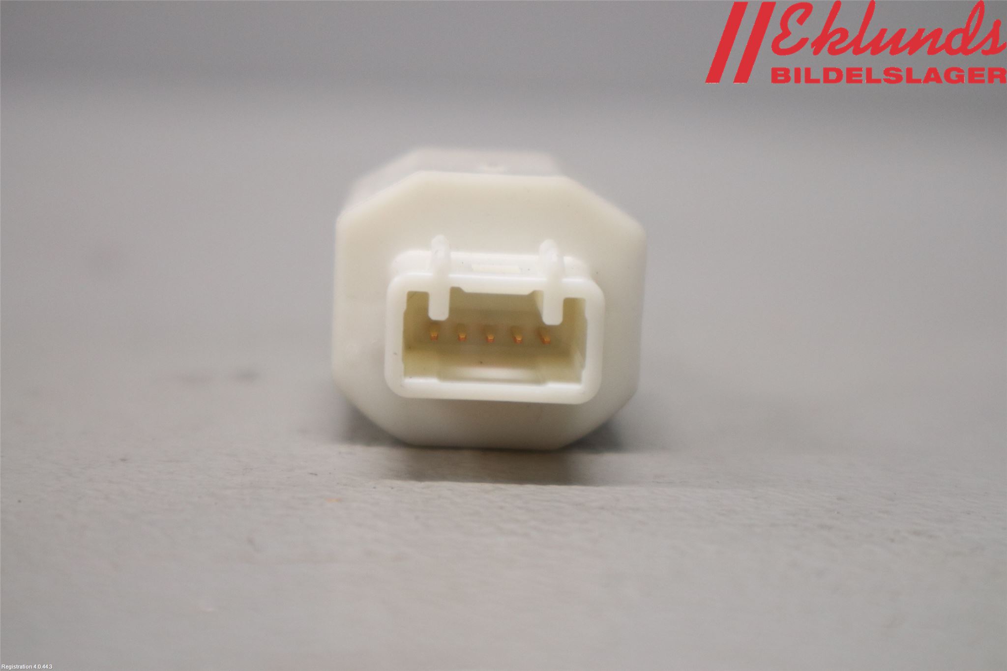 Lexus IS 250/350 14-20 Bromsljuskontakt