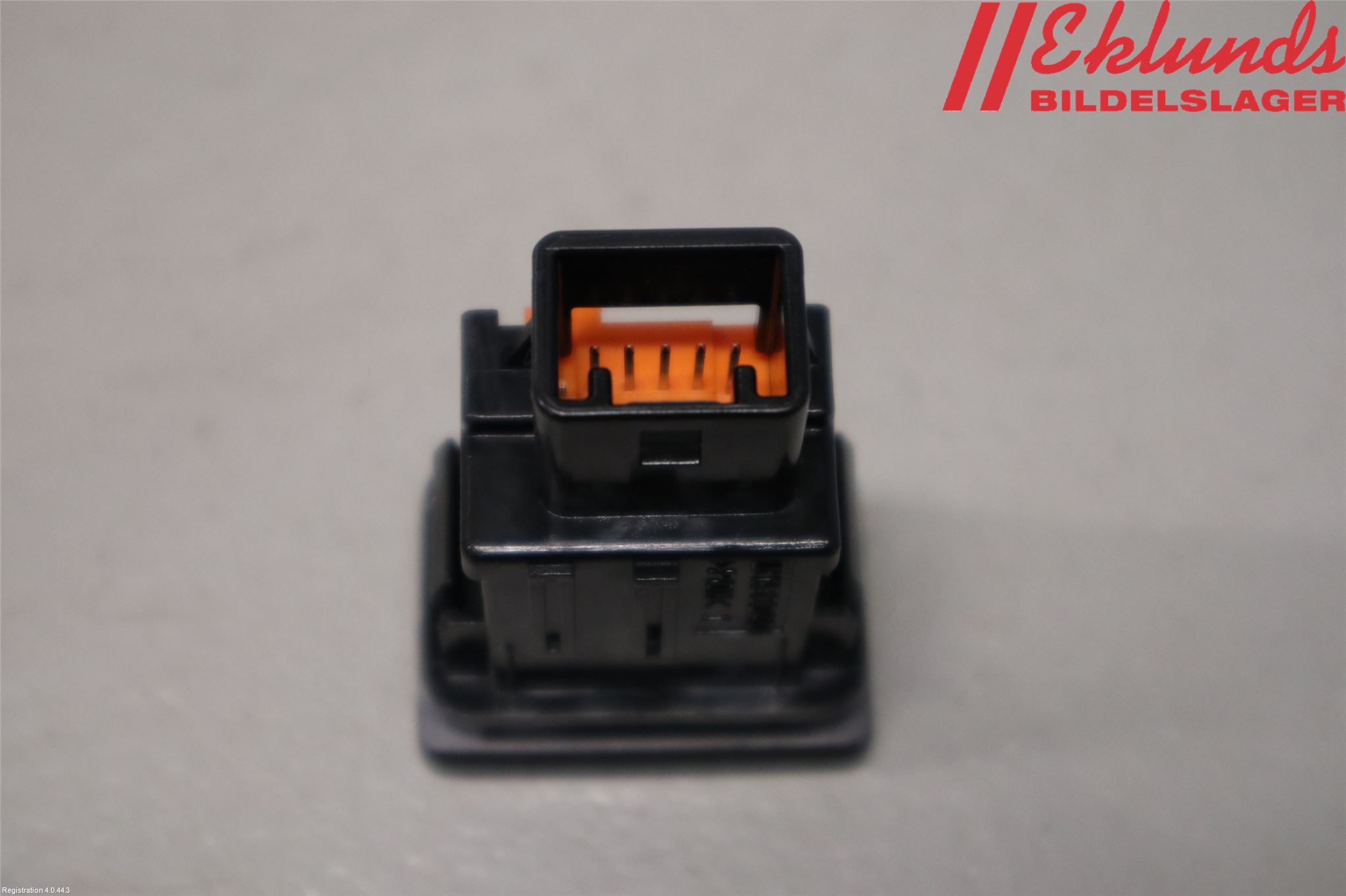 Lexus IS 250/350 14-20 Strömställare Övrigt