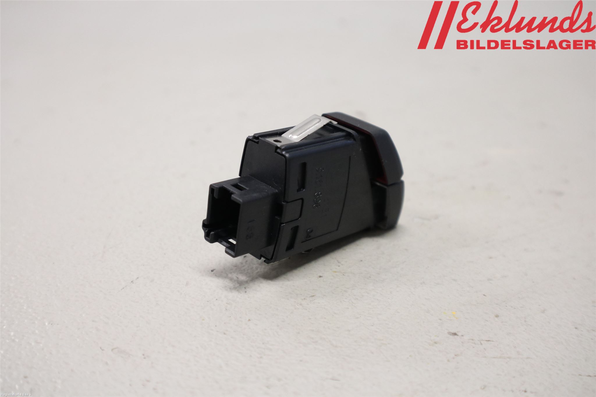 BMW 5 F10/F11/F18 09-17 Strömställare Varnings