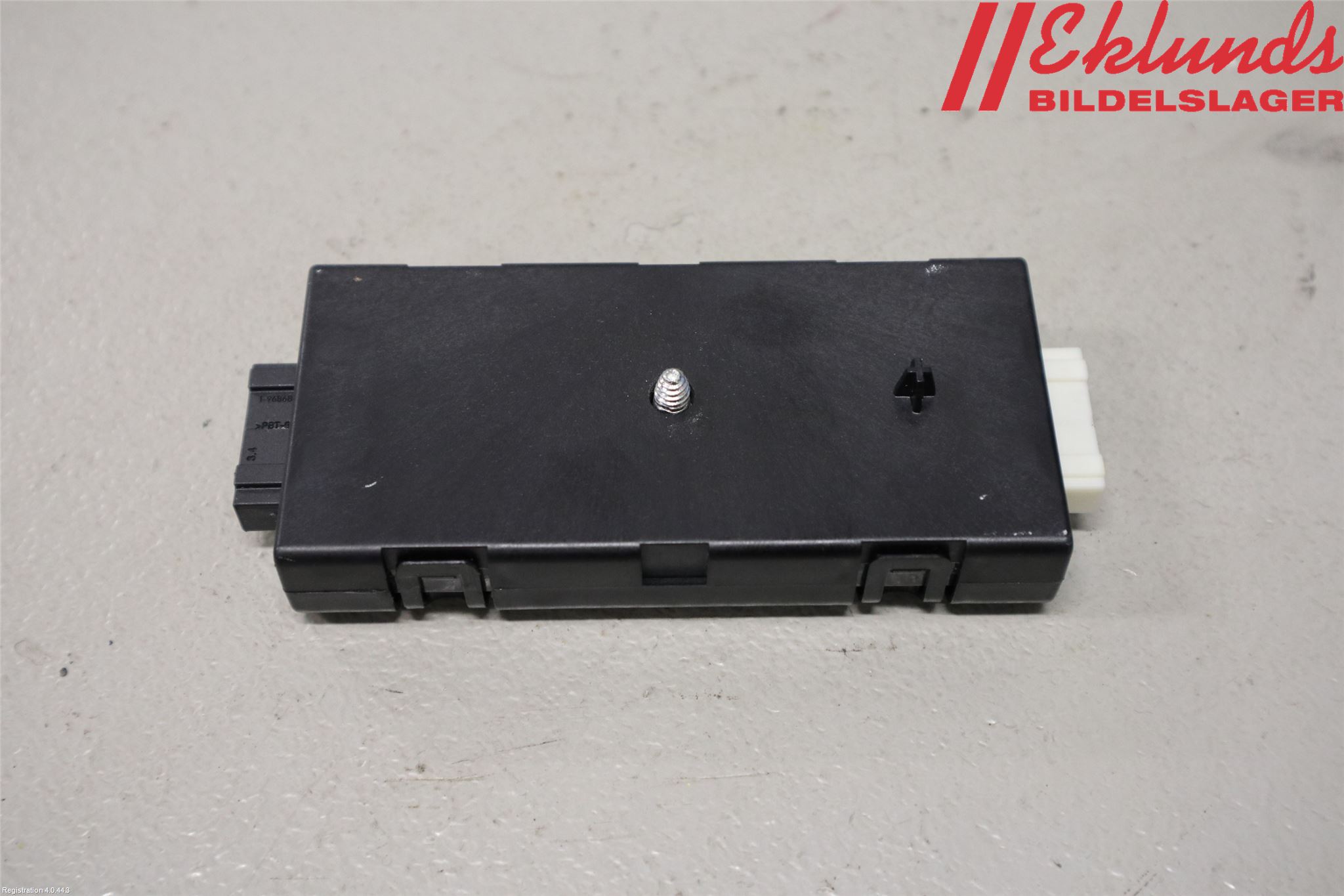 BMW 5 F10/F11/F18 09-17 Antennförstärkare