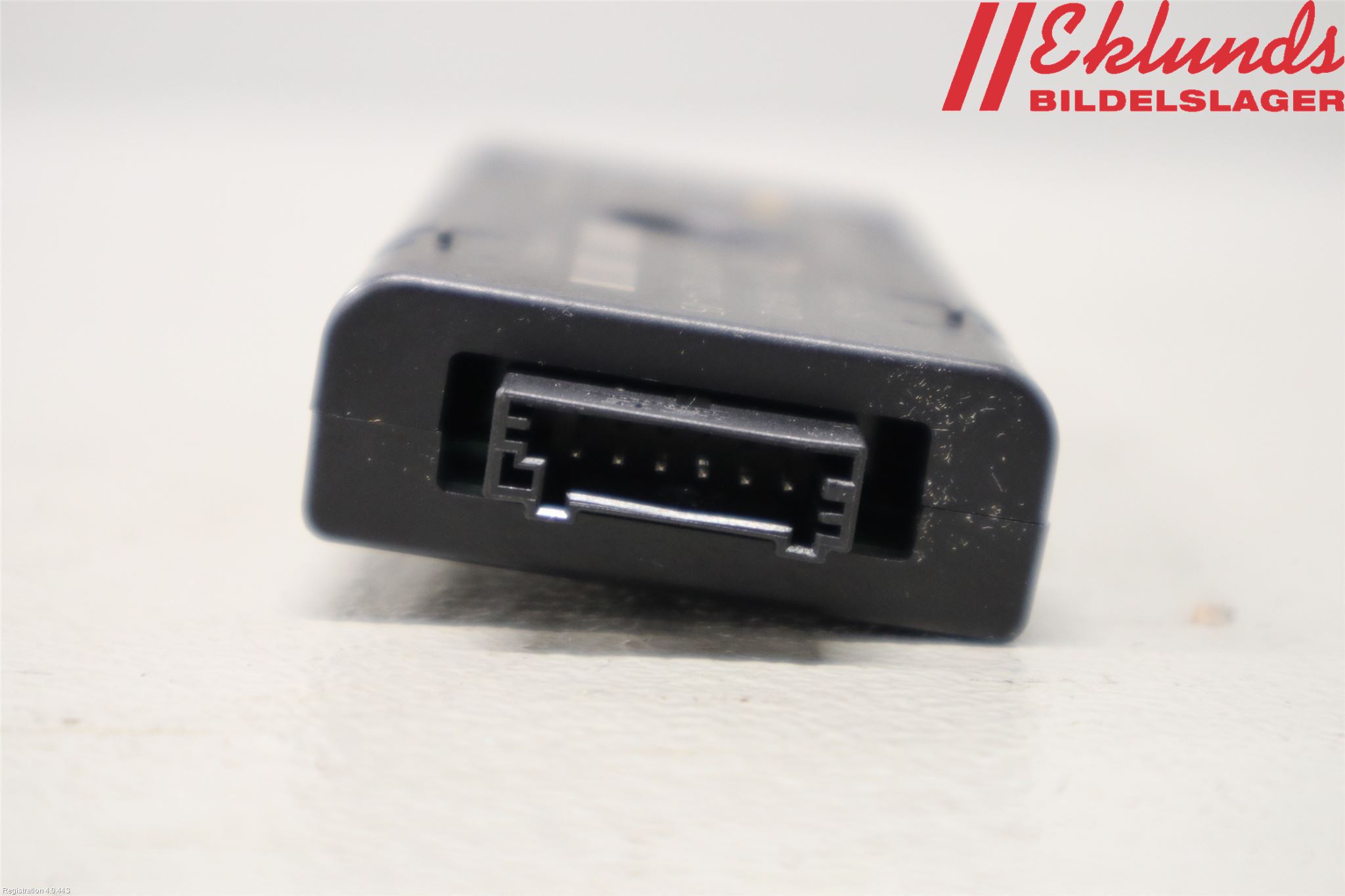 BMW 5 F10/F11/F18 09-17 Antennförstärkare