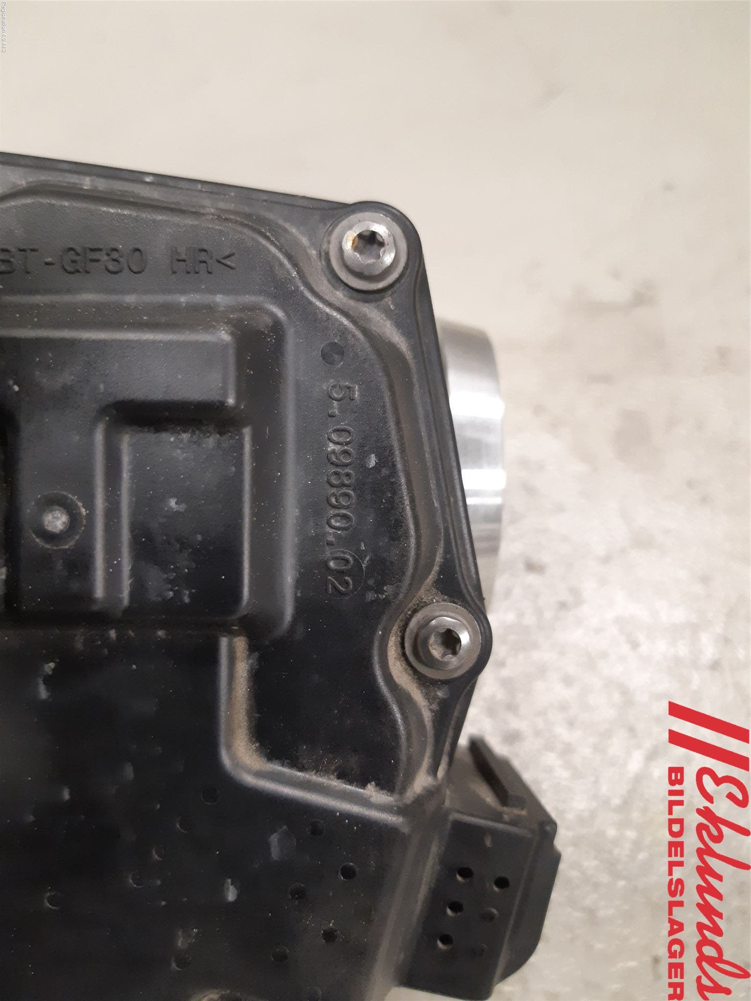 Ford FIESTA 13-17 Injspjällhus