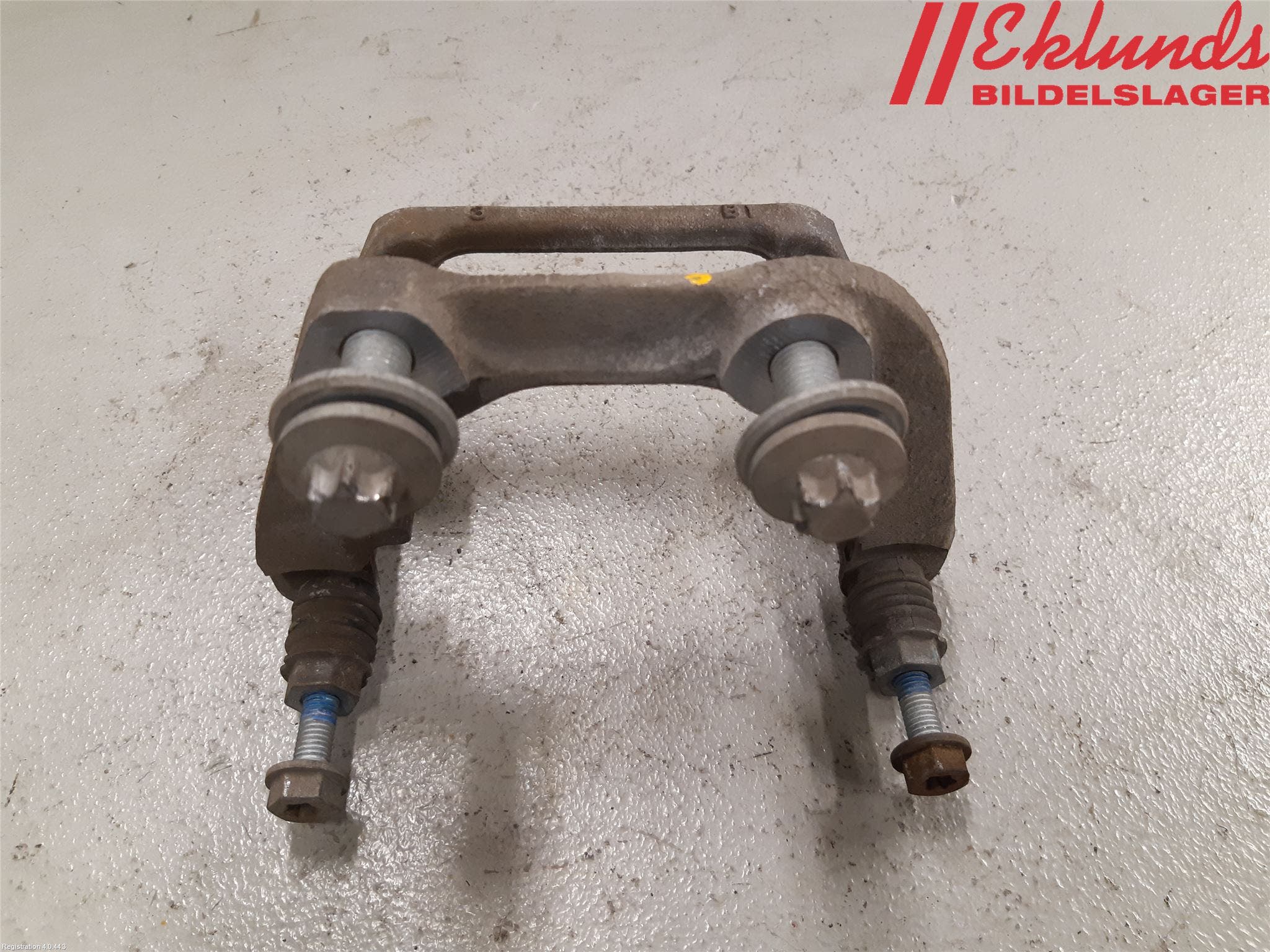 BMW 5 F10/F11/F18 09-17 Bromsokshållare