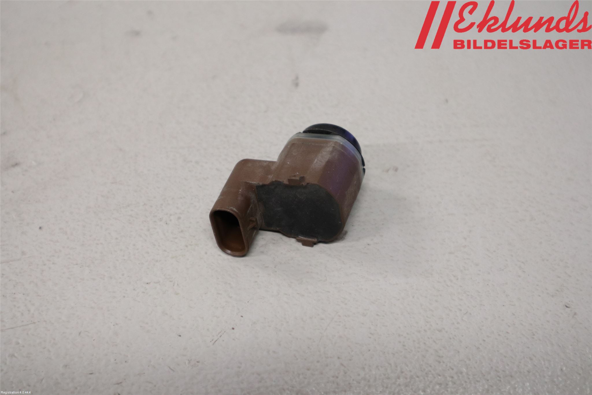 BMW 5 F10/F11/F18 09-17 Parkeringshjälp Frontsensor