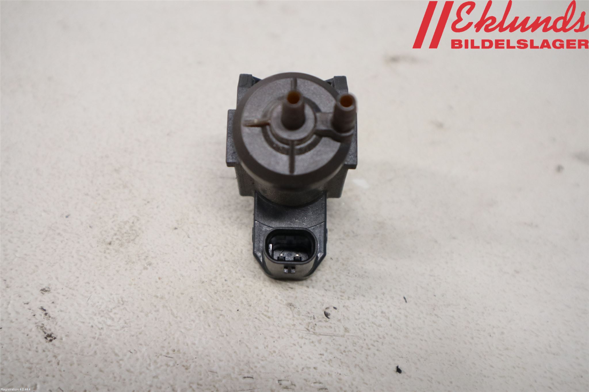 BMW 5 F10/F11/F18 09-17 Vakuumventil