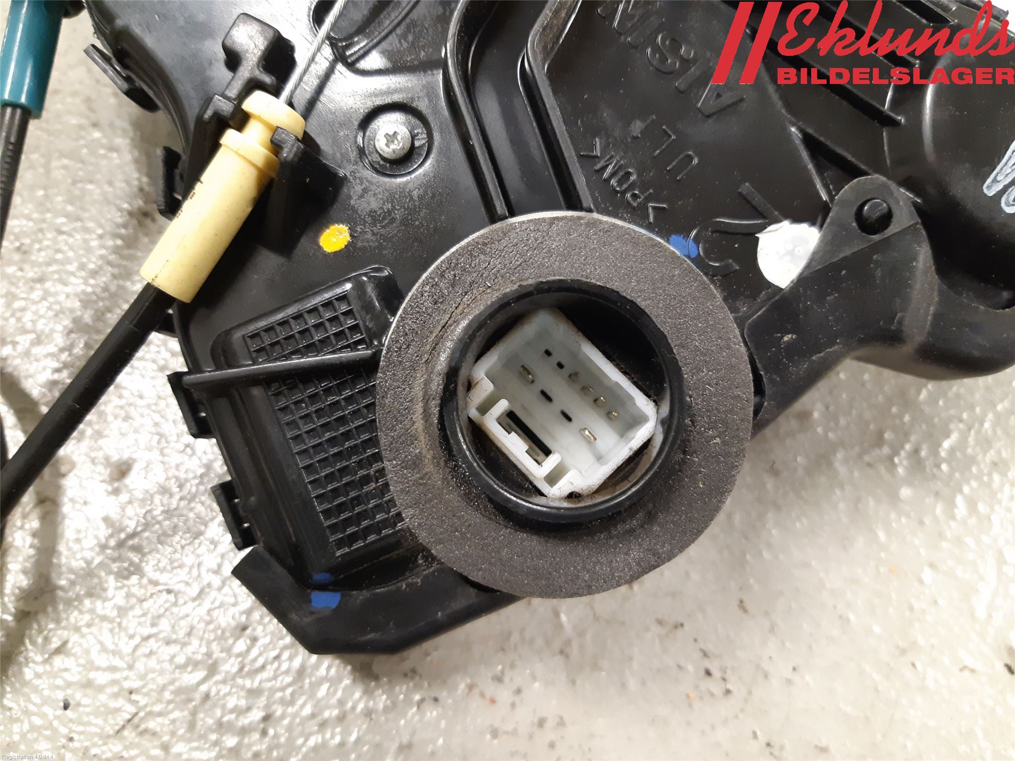 Toyota VERSO 09-18 Låskista-Dörrlås