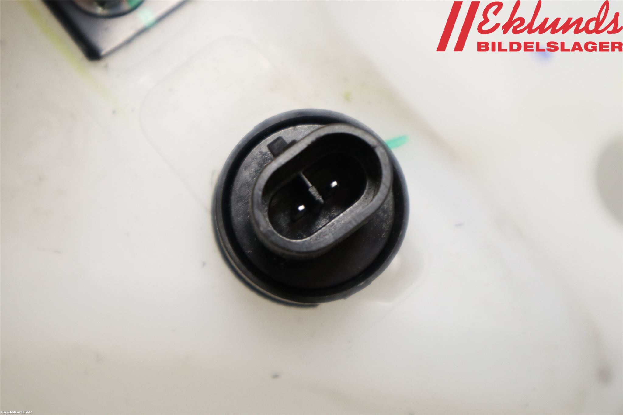 Ford RANGER EU 12-23 Spolartank Vindruta