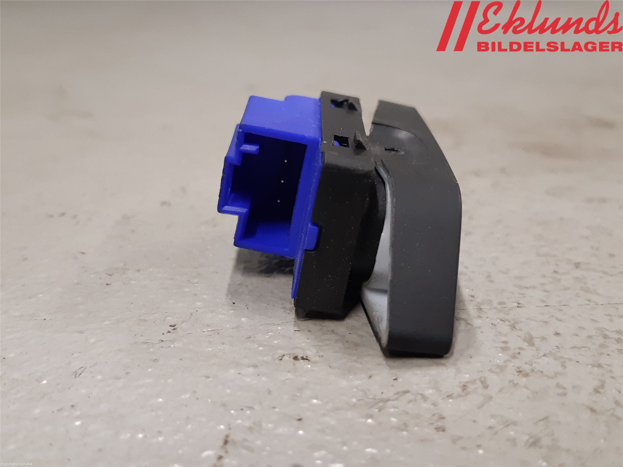 Volkswagen VW CADDY 16-20 Strömställare Centrallås