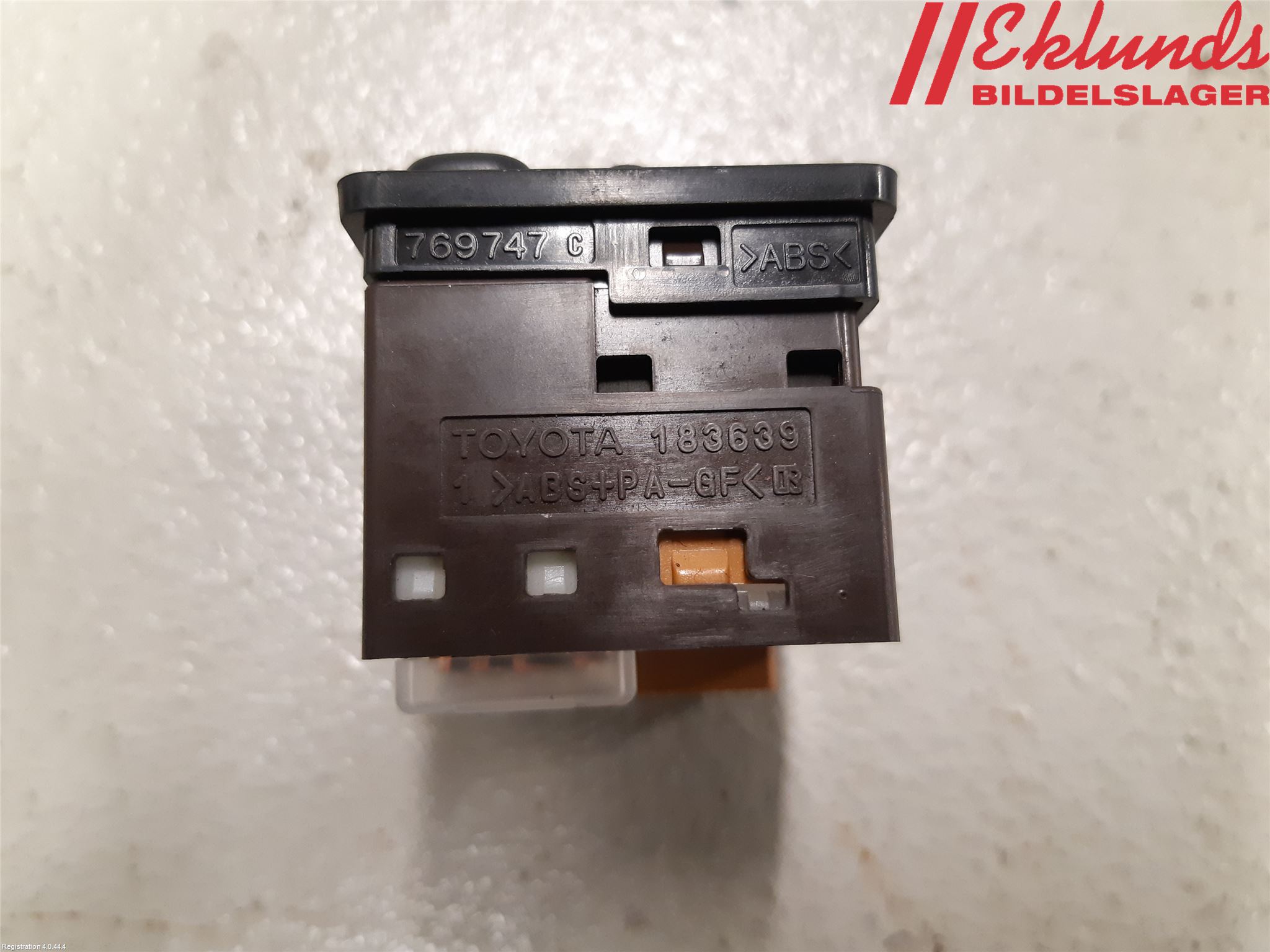 Toyota VERSO 09-18 Strömställare Spegel