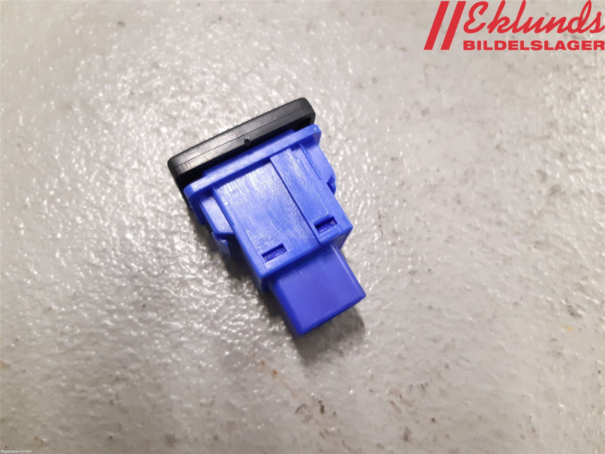 Toyota VERSO 09-18 Strömställare Övrigt