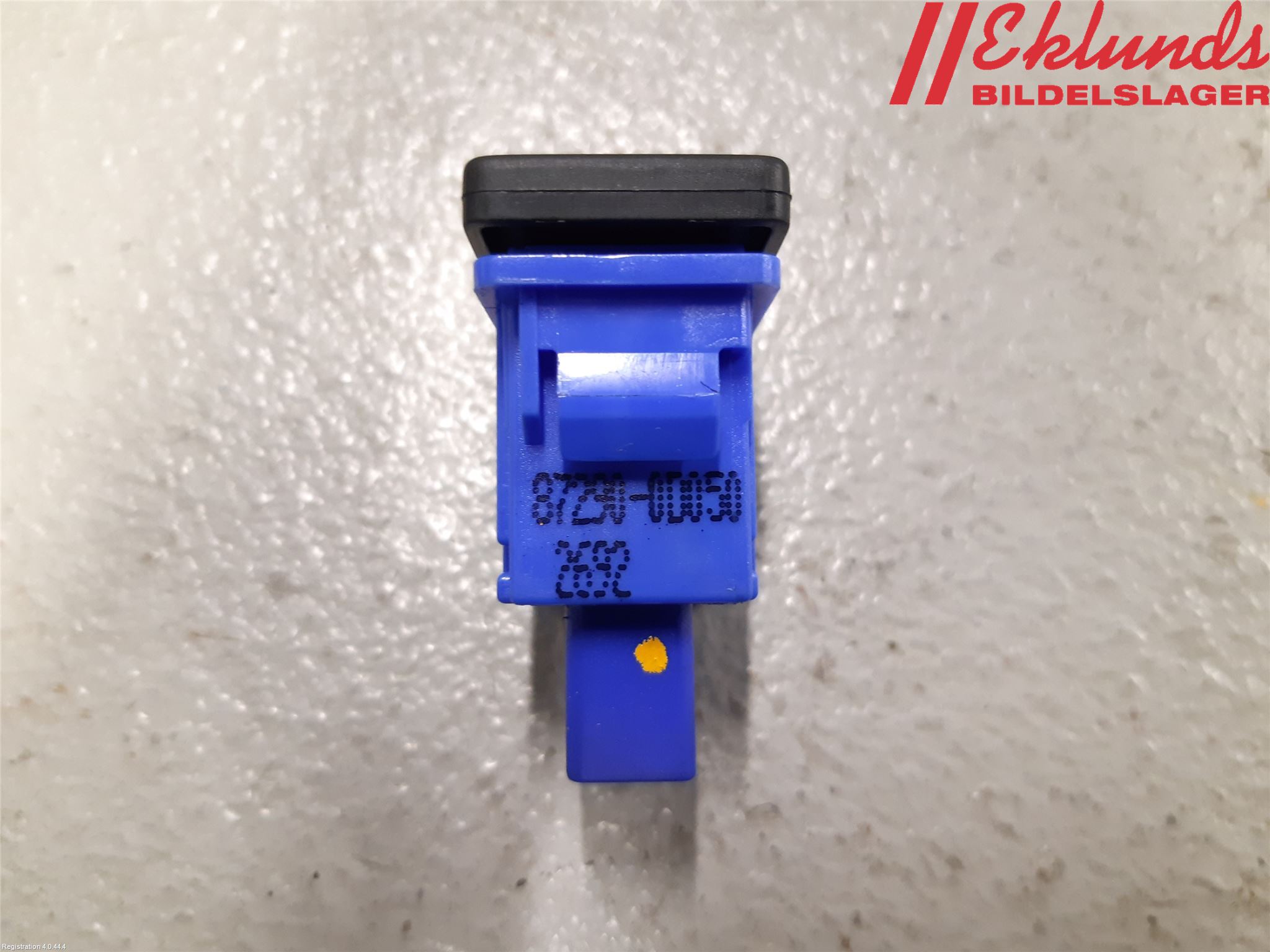 Toyota VERSO 09-18 Strömställare Övrigt