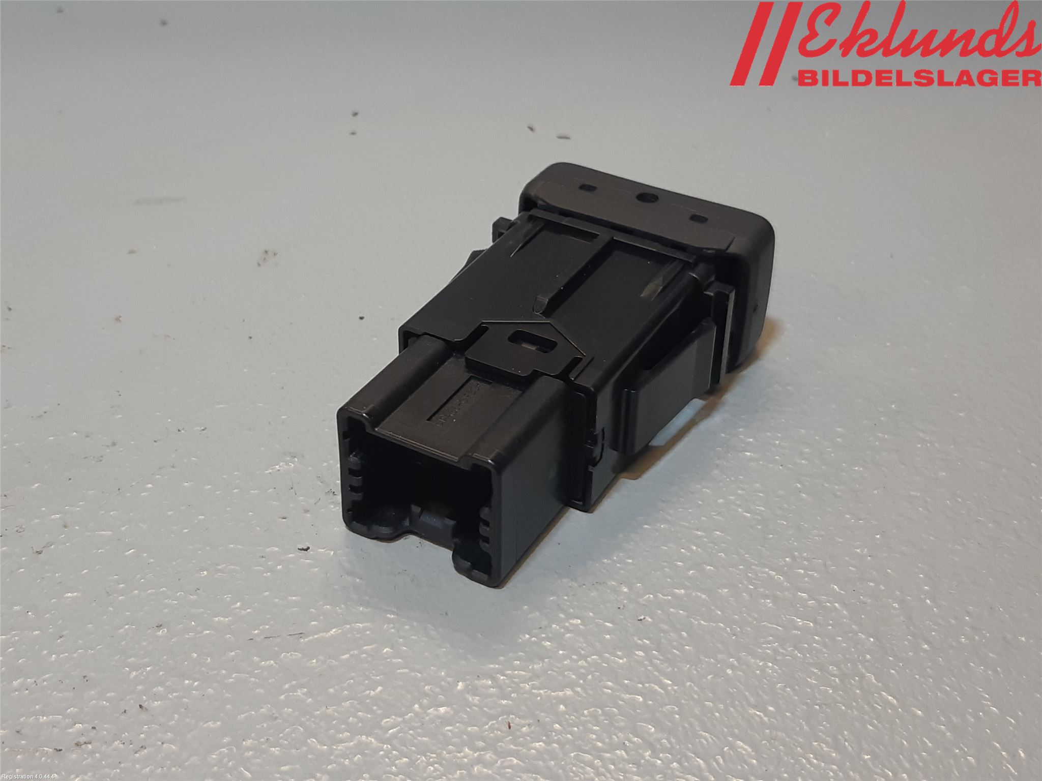 Suzuki VITARA 15- Strömställare Stolvärme