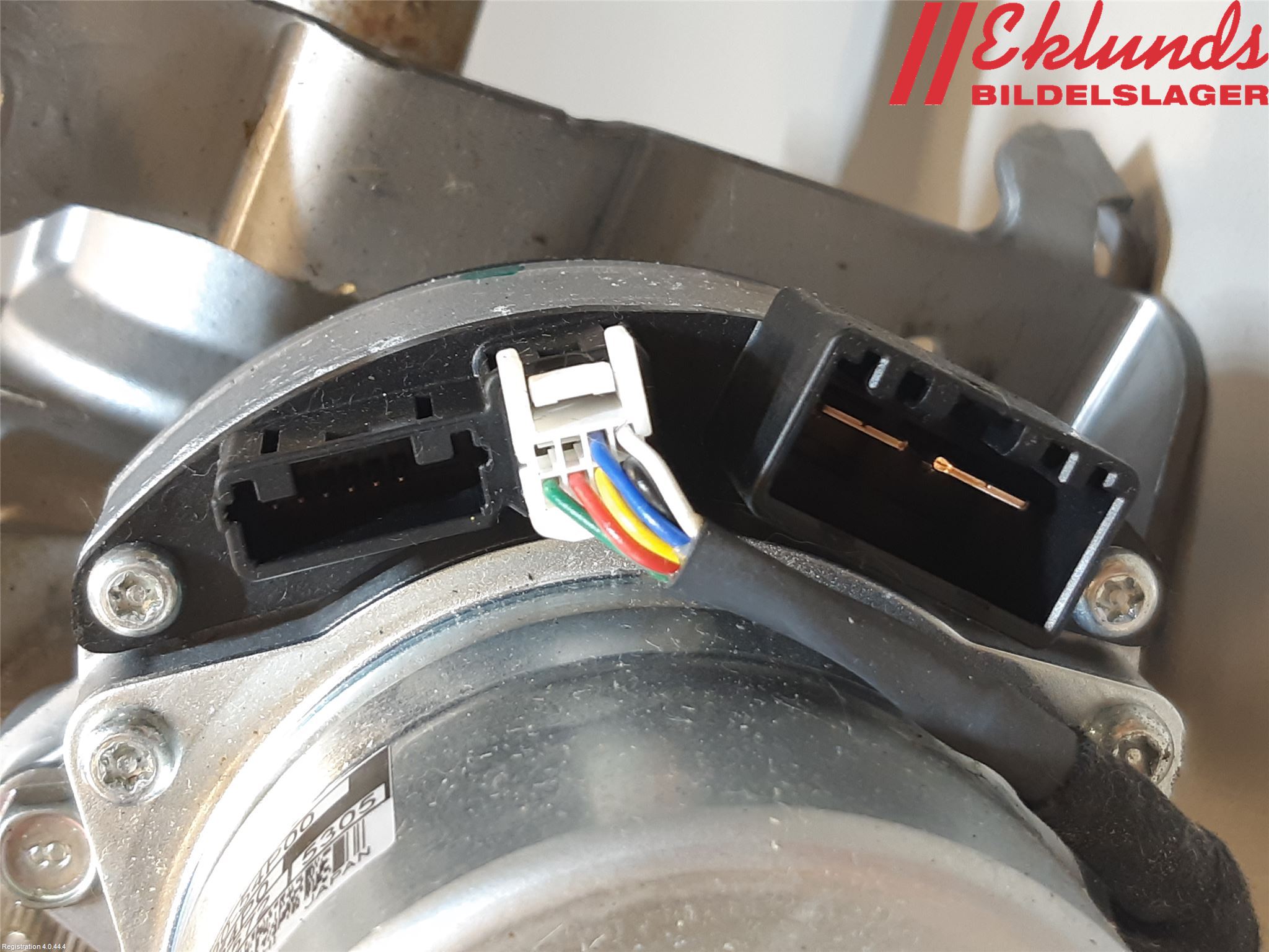 Suzuki VITARA 15- Rattaxelagg Med Inb Servo