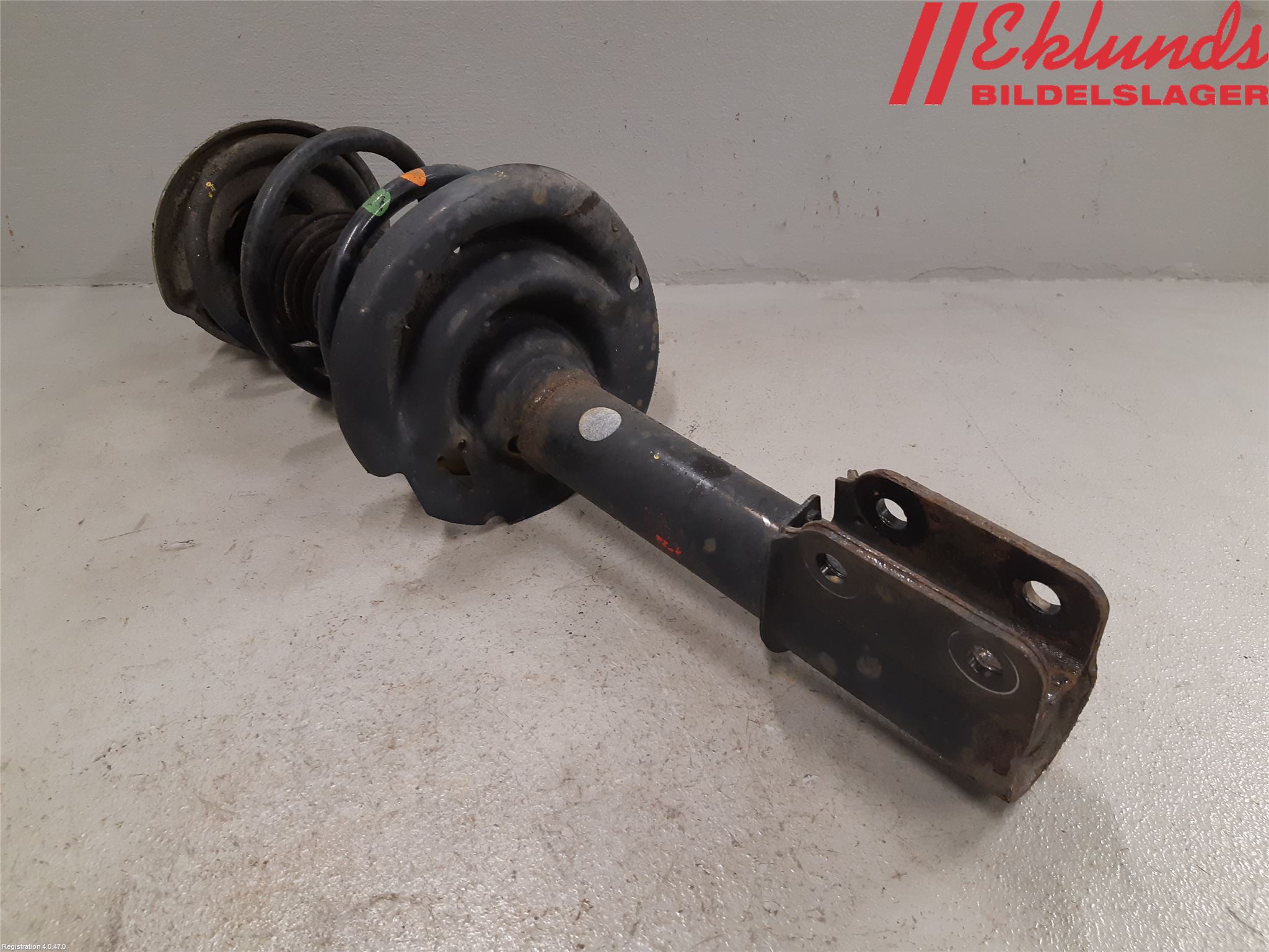 Dacia LOGAN MCV/STEPWAY Fjäderben Fram Vänster