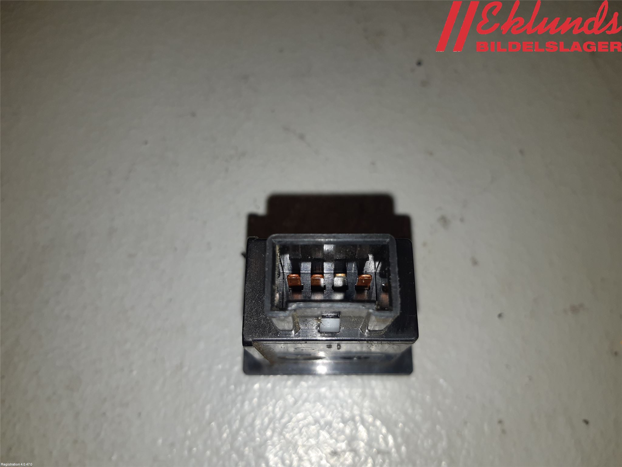 Toyota HI-ACE 06-12 Strömställare Strålkastartork