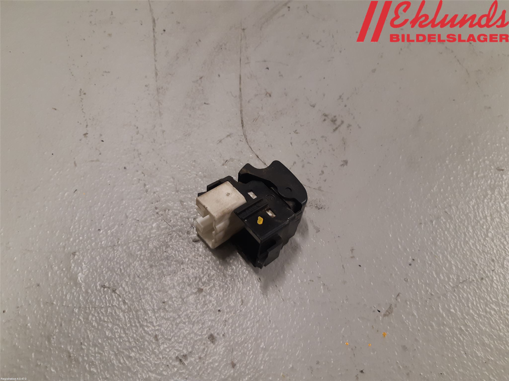 Toyota HI-ACE 06-12 Strömställare Elhiss